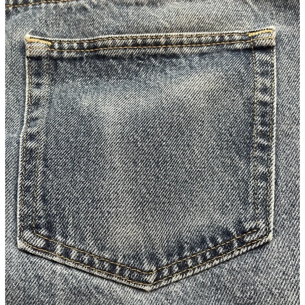 Wrangler Jeans Men's 32x28‎ Blue Relaxed Classic Comfort Medium Wash Distressed